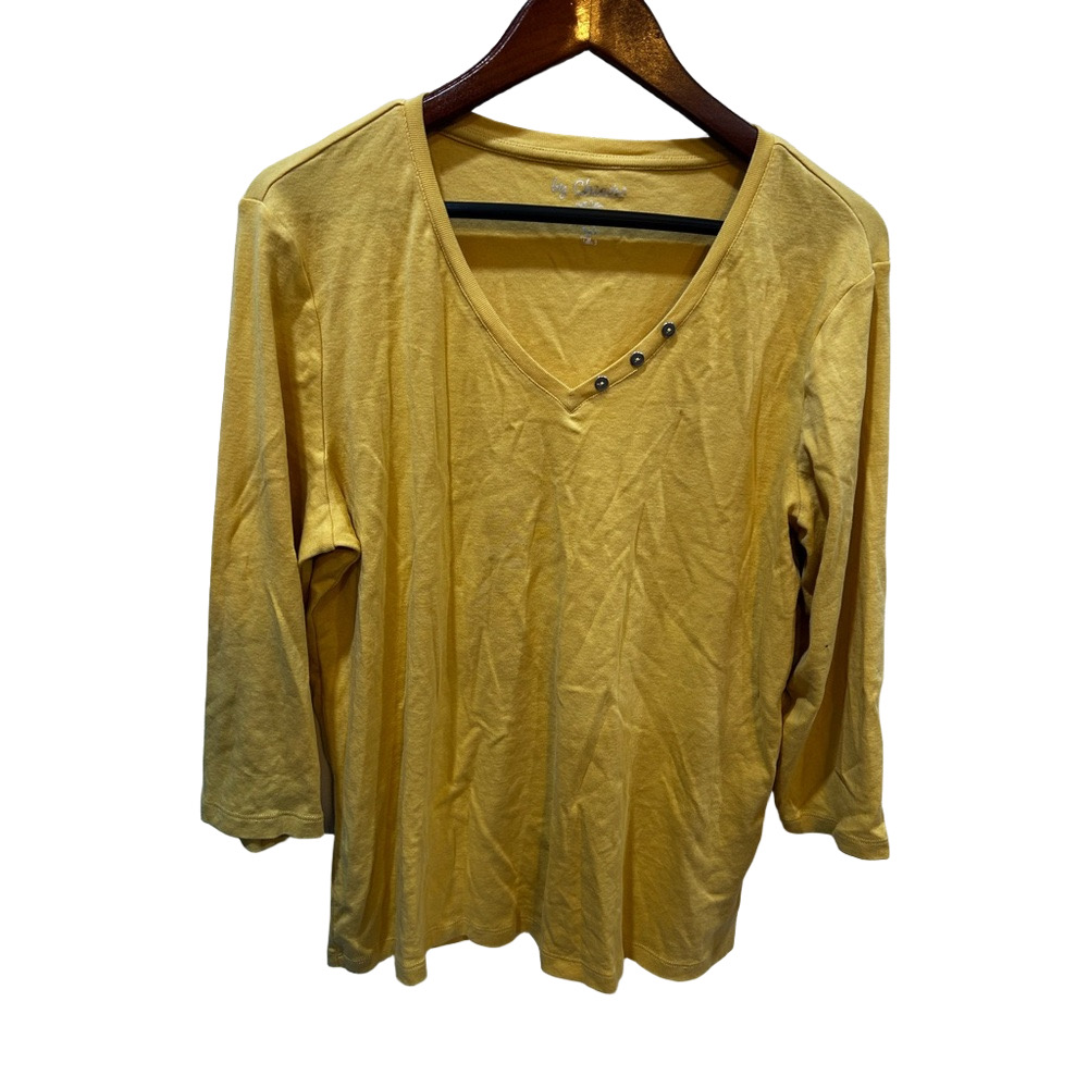 📸Chico's Mustard V-Neck Blouse with Button Detail size 3 GUC..